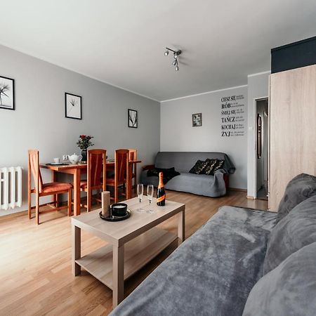 Spacious 3 Bedroom Apartament Near Olivia Business Center 그단스크 외부 사진